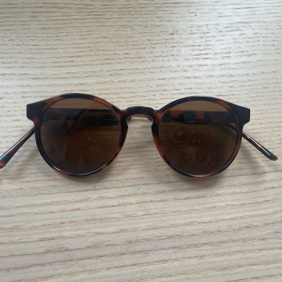 ASOS Sunglasses - Picture 3 of 3
